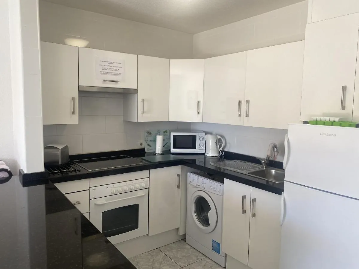 Apartment 6B2, Victoria Court 1, Avenida Londres 6, Los Cristianos, 38650, Tenerife